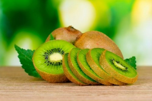 Quả kiwi chứa  nhiều dưỡng chất tốt cho sức khỏe